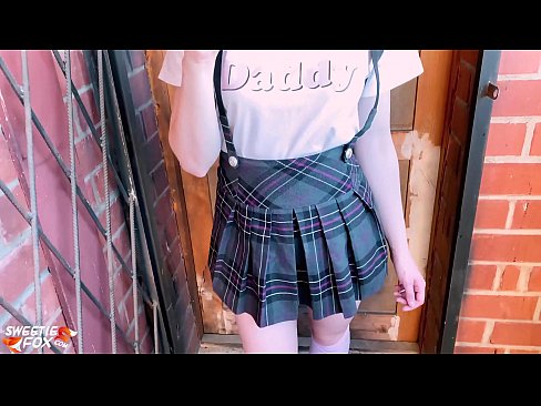 ❤️ L'escola es xucla la polla profundament i la folla en lloc de les classes. ❌ Vídeo de merda  a nosaltres ️❤