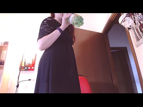 ❤️ Un esclau sotmès a qui li encanten les calces brutes i delicioses es veu obligat a masturbar-se després de veure aquest vídeo! ❌ Vídeo de merda  a nosaltres ️❤