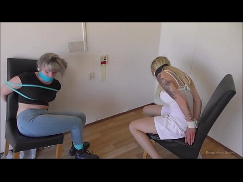 ❤️ Addicció / lligada i amordassada / damisela en angoixa ❌ Vídeo de merda  a nosaltres ️❤