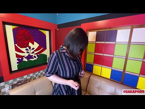 ❤️ Una maca japonesa de grans tetes es masturba amb joguines sexuals i té un orgasme. Ella parla en una entrevista de la seva putada experiència. Tetes enormes i cony pelut gemegant fort. Osakaporn ❌ Vídeo de merda  a nosaltres ️❤